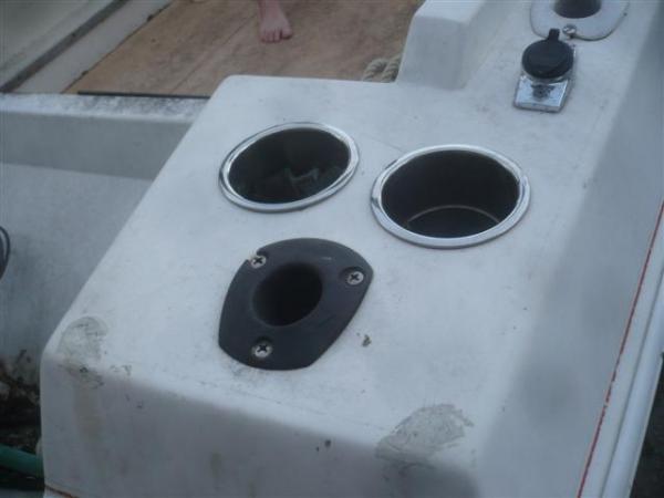 Two cupholders on the stern?